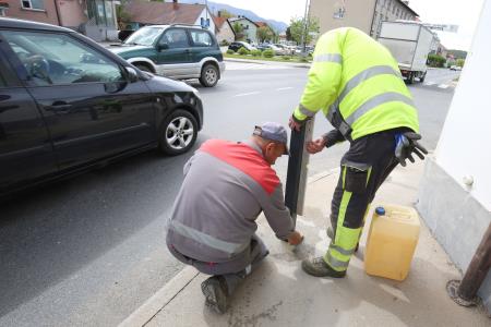 POSTAVITEV NOVIH KOLIČKOV PRED PREHODOM 01 FOTO LJUBO VUKELIČ